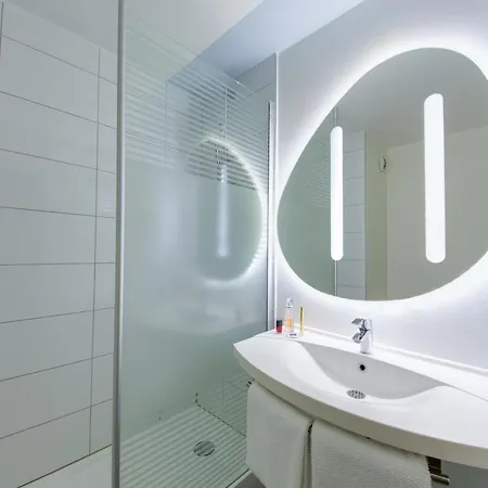 Ibis Budget Sud Pres D'arenes 호텔