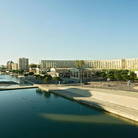 Ibis Budget Sud Pres D'arenes Hotel 2*