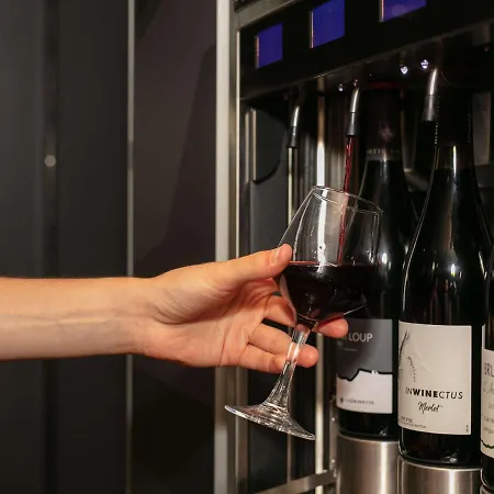 Hotel Ibis Budget Sud Près D'arènes 2*