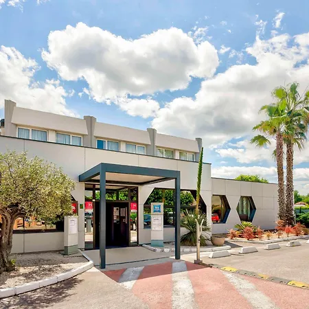 Hotel Ibis Budget Sud Près D'arènes