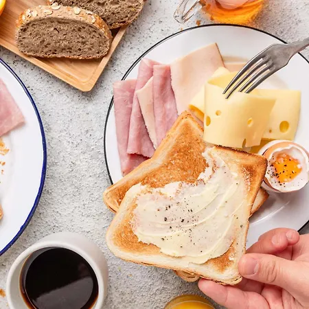 Ibis Budget Sud Pres D'arenes Hotell