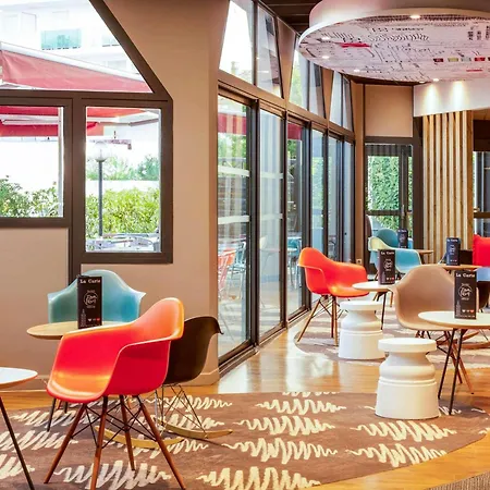 Ibis Budget Sud Près D'arènes Hotel