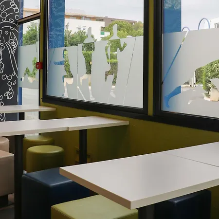 Ibis Budget Sud Pres D'arenes מונפלייה