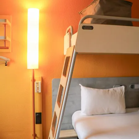 Ibis Budget Sud Pres D'arenes Hotel 2*