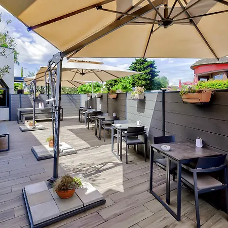Ibis Budget Sud Pres D'arenes מלון 2*