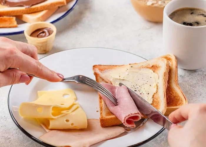 Hotel Ibis Budget Sud Près D'arènes