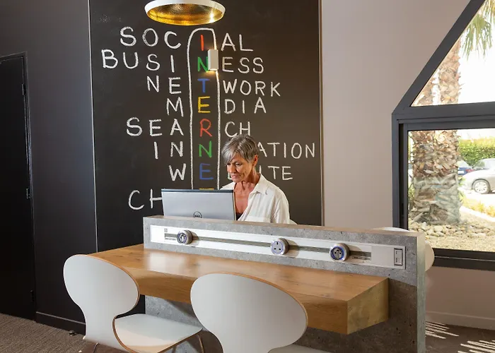 Ibis Budget Sud Près D'arènes 2* Montpellier