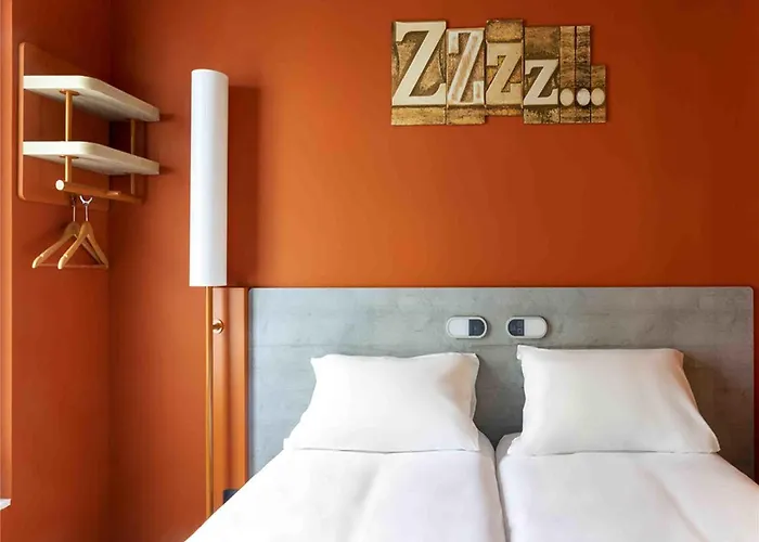 Hotel Ibis Budget Sud Près D'arènes